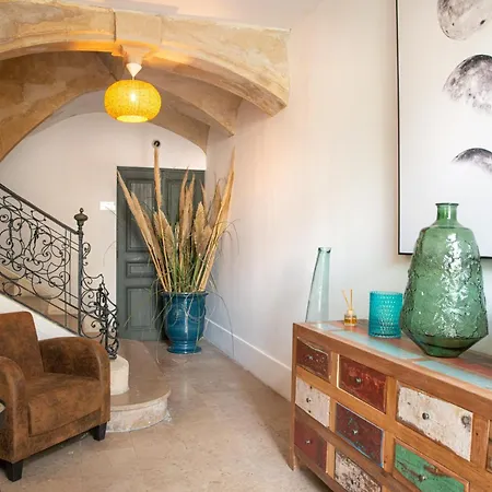 Appt Lumineux Dans Bel Immeuble Hp Les Oliviers 3 Daire Arles